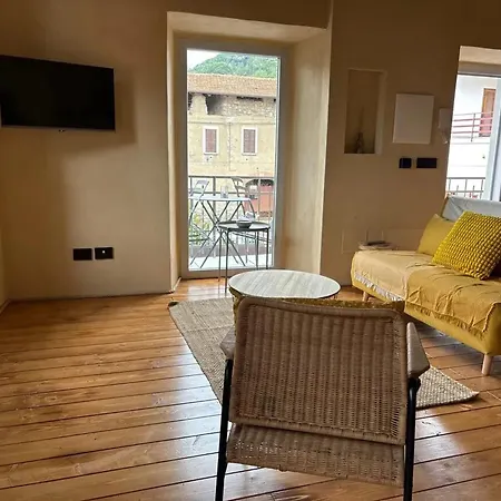 In Tapigliano With Garden And Parking *